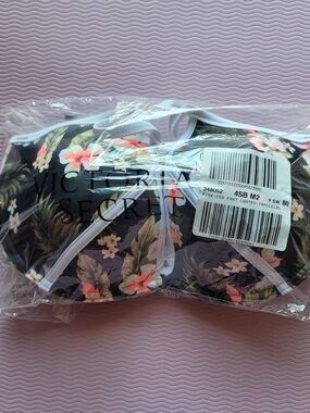 New VS PINK strappy front T Back Bikini Top
